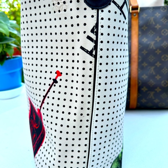 💕🔥LOEWE T BUCKET BAG🔥💕 - Picture 6 of 12